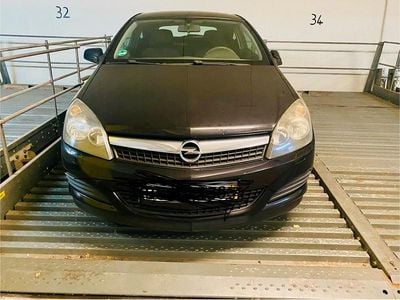 Usata Opel Astra GTC 115 CV (84 kW) 2009 Nero Coupé