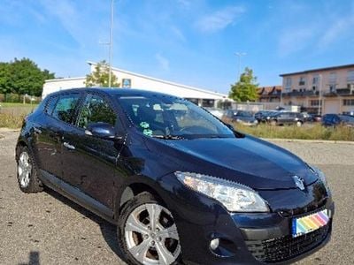 Blau Gebraucht 2008 Renault Mégane II Limousine | 4.200 € (Teuer)
