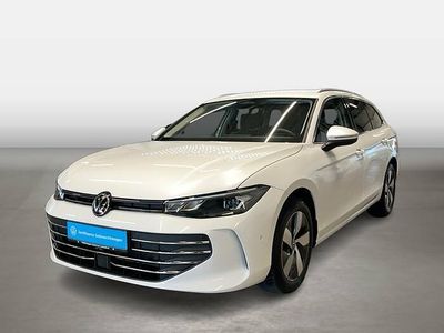 Gebraucht VW Passat Business 150 PS (110 kW) 2025 Oryxweiss perlmutteffekt Kombi