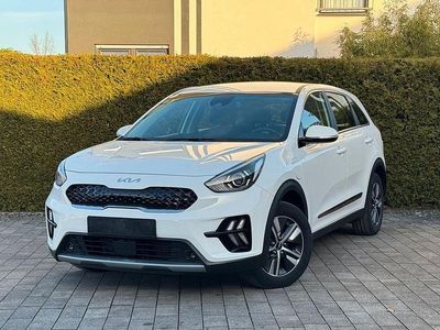 Gebraucht Kia Niro 141 PS (103 kW) 2022 Weiß SUV