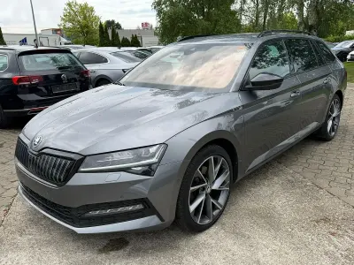 Gebraucht Skoda Superb SportLine 218 PS (160 kW) 2022 Grau Kombi