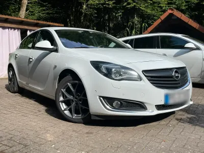 Gebraucht Opel Insignia Business Innovation 170 PS (125 kW) 2014 Weiß Coupé