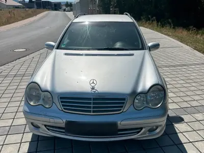 Gebraucht Mercedes C220 150 PS (110 kW) 2005 Kombi