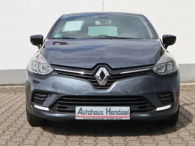 Gebraucht Renault Clio IV Collection 90 PS (66 kW) 2019 Grau Limousine