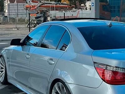 Gebraucht BMW 523 190 PS (139 kW) 2007 Silber Limousine