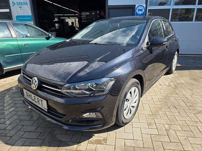 Gebraucht VW Polo Comfortline 95 PS (69 kW) 2018 Schwarz Limousine