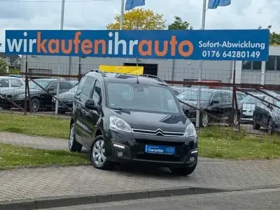 Gebraucht Citroën e-Berlingo SELECTION 110 PS (80 kW) 2017 Noir onyx Kombi