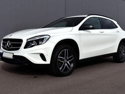 Mercedes GLA220