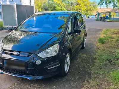 Używany Ford S-MAX S 2010 Czarny Minivan