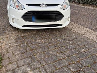 Usata Ford B-MAX Trend 95 CV (69 kW) 2015 Bianco Monovolume