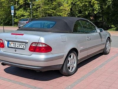 Second-hand Mercedes CLK230 Elegance 193 CP (141 kW) 1999 Gri Cabrio