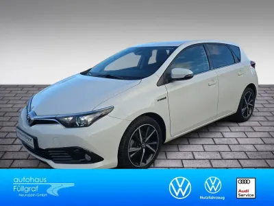 Gebraucht Toyota Auris Hybrid Edition-S 136 PS (100 kW) 2016 Weiß Limousine