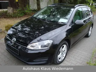 Gebraucht VW Golf VII Comfortline 140 PS (102 kW) 2013 Deep  black  pearl Kombi