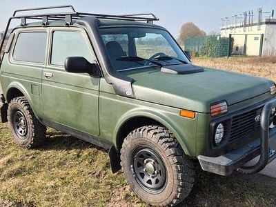 Gebraucht Lada niva 117 PS (86 kW) 2014 Schwarz SUV