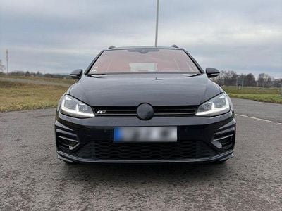 Gebraucht VW Golf VII R-line 150 PS (110 kW) 2018 Schwarz Kombi