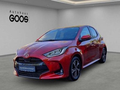 Usata Toyota Yaris Hybrid Comfort 116 CV (85 kW) 2025 Rosso Utilitaria
