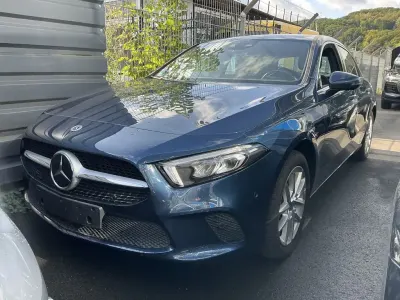 Gebraucht Mercedes A250 Advanced 218 PS (160 kW) 2022 Blau denimblau  metalliclack (metallic) Limousine