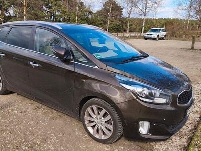 Gebraucht Kia Carens DREAM-TEAM Edition 141 PS (103 kW) 2016 Braun Van / Kleinbus