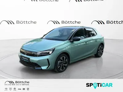 Gebraucht Opel Corsa Elegance 101 PS (74 kW) 2023 Lackierung peperoncino red/typ aussenverkleidung metalliclackierung Limousine