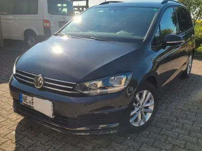 Gebraucht VW Touran Comfortline 150 PS (110 kW) 2017 Grau Van / Kleinbus