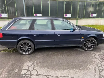 Gebraucht Audi A6 150 PS (110 kW) 1996 Blau Kombi