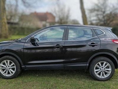 Second-hand Nissan Qashqai Acenta 131 CP (96 kW) 2016 Negru SUV