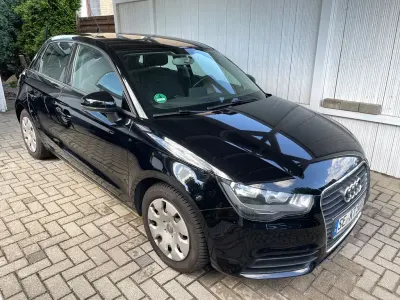 Gebraucht Audi A1 Sportback Attraction 86 PS (63 kW) 2013 Schwarz Kleinwagen