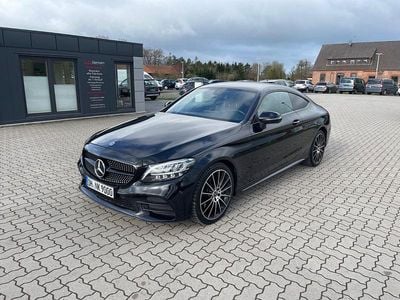 Gebraucht Mercedes C300 AMG line 258 PS (189 kW) 2018 Obsidianschwarz  metalliclack metallic Coupé