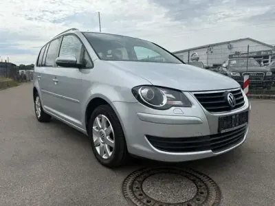Gebraucht VW Touran Freestyle 105 PS (77 kW) 2009 Reflexsilber Van / Kleinbus