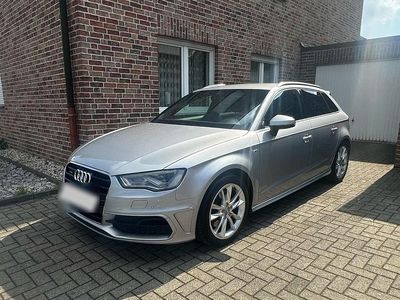 Second-hand Audi A3 S-line plus 184 CP (135 kW) 2015 Argintiu Berlinǎ