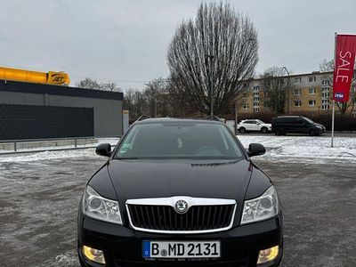 Schwarz Gebraucht 2009 Skoda Octavia Limousine | 4.000 € (Etwas zu teuer)