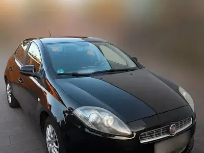 Gebraucht Fiat Bravo 90 PS (66 kW) 2011 Schwarz Kleinwagen