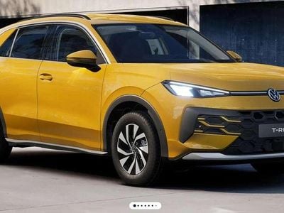 Nouă VW T-Roc Life 116 CP (85 kW) 2026 Galben SUV