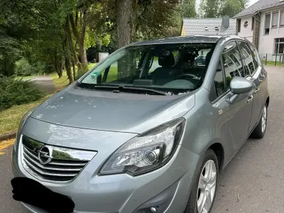 Gebraucht Opel Meriva 140 PS (102 kW) 2011 Silber Van / Kleinbus