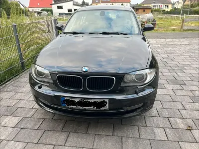 Gebraucht BMW 123 Sport Line 204 PS (150 kW) 2009 Schwarz Kleinwagen