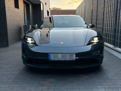 Gebraucht Porsche Taycan 4S 419 kW (571 PS) 2021 Grau Limousine