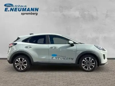 Gebraucht Ford Puma Titanium 125 PS (91 kW) 2025 Cactus gray Kleinwagen
