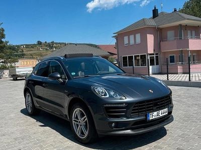 Porsche Macan S