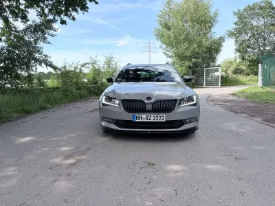 Gebraucht Skoda Superb SportLine 190 PS (139 kW) 2018 Grau Limousine
