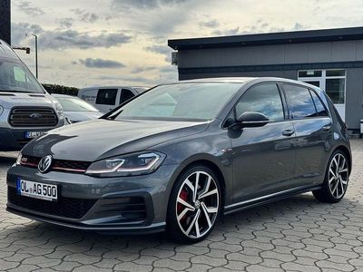 Grau Gebraucht 2018 VW Golf VII GTI Limousine | 19.490 € (Etwas zu teuer)
