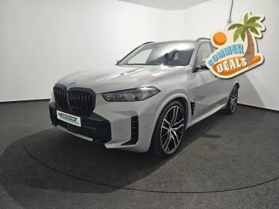 Neu BMW X5 M Sport 489 PS (359 kW) 2026 Grau SUV