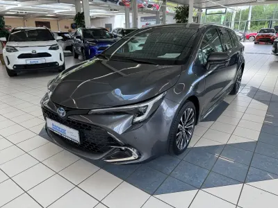 Gebraucht Toyota Corolla Team 140 PS (102 kW) 2024 Grau Kombi