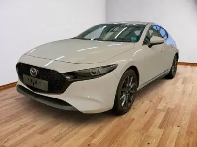 Gebraucht Mazda 3 Takumi-Line 140 PS (102 kW) 2025 Snowflake white pearl (metallic) Limousine