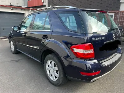 Gebraucht Mercedes ML320 224 PS (164 kW) 2009 Blau SUV