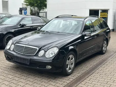 Gebraucht Mercedes E200 163 PS (119 kW) 2004 Schwarz Limousine