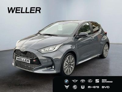 Neu Toyota Yaris Hybrid Sport 131 PS (96 kW) 2025 Grau Kleinwagen