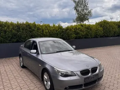 Gebraucht BMW 523 177 PS (130 kW) 2005 Grau Limousine