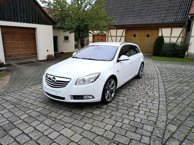 Gebraucht Opel Insignia OPC 160 PS (117 kW) 2010 Weiß Kombi