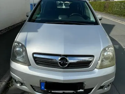 Używany Opel Meriva 105 KM (77 kW) 2009 Szary Minivan