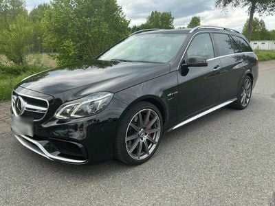 Mercedes E63 AMG